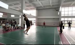 国少vs孟加拉国U17：万项、邝兆镭首发，赵松源替补