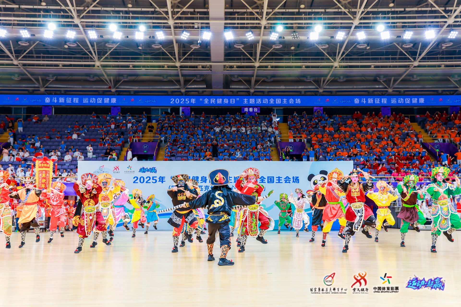 4年2.75亿，浓眉哥目标明确！美媒建议老鹰4换1交易割爱状元郎